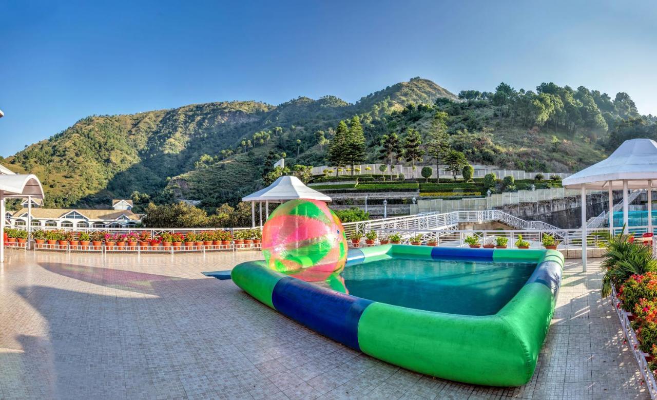 Club Mahindra Kandaghat Luaran gambar