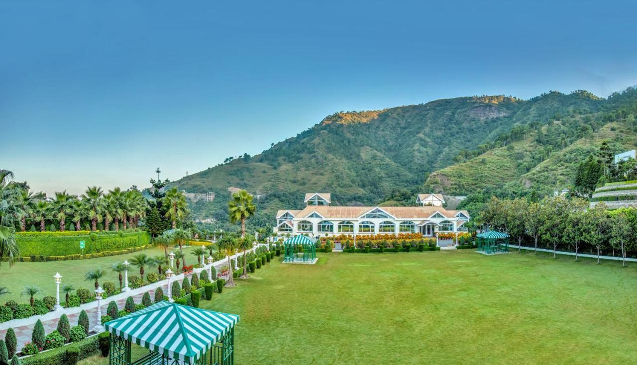 Club Mahindra Kandaghat Luaran gambar