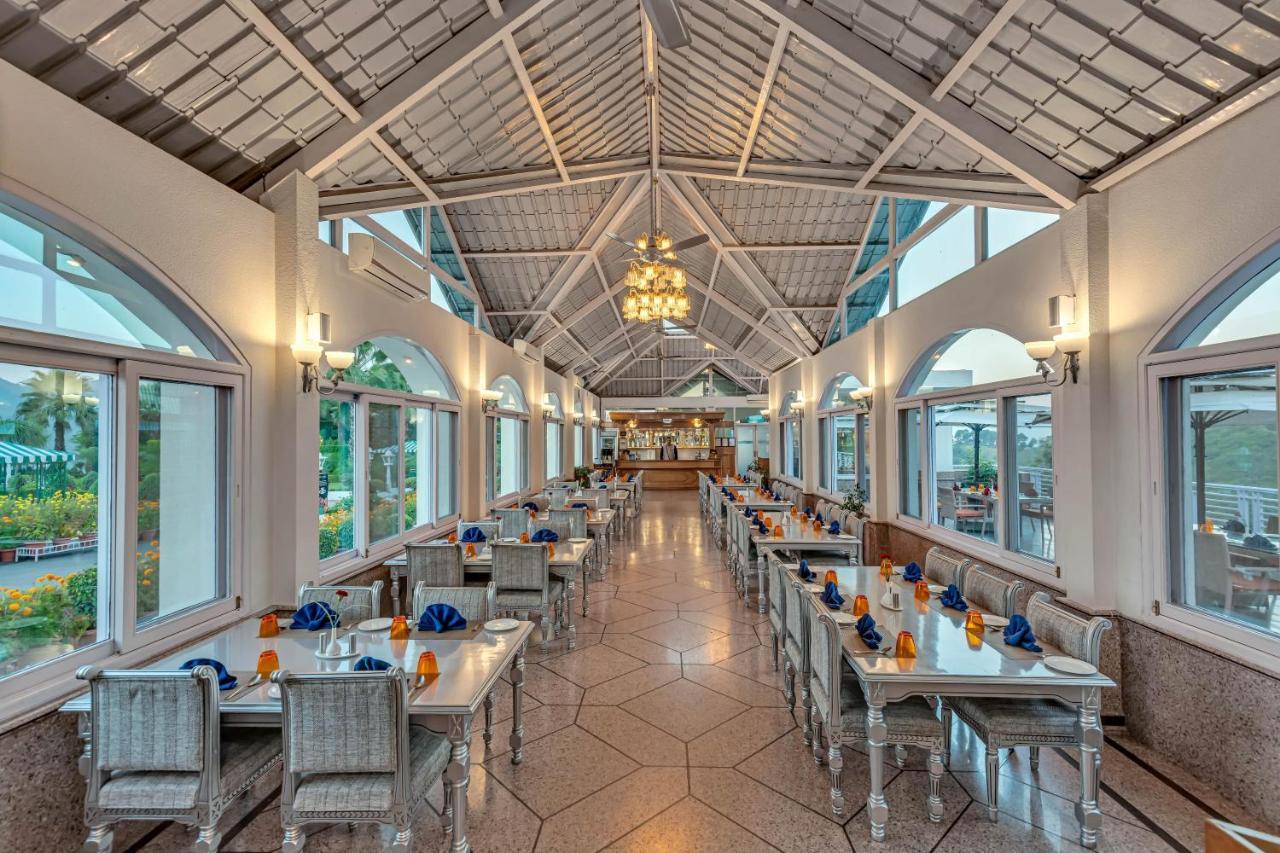Club Mahindra Kandaghat Luaran gambar