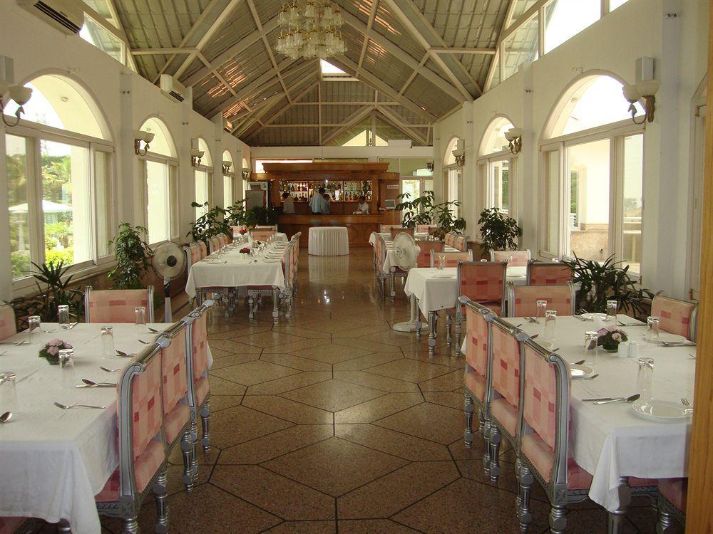 Club Mahindra Kandaghat Luaran gambar